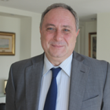 Dr. Roque Caivano 